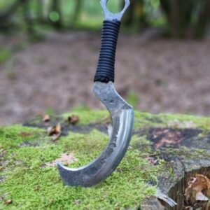 Handgefertigtes Sammlerstück in Sichel-Form 2