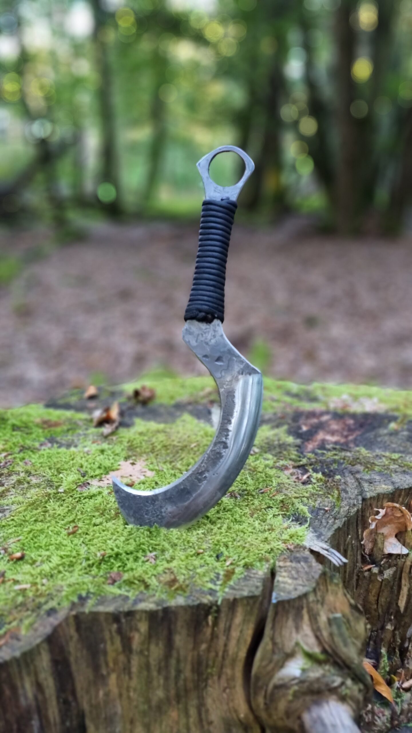 Handgeschmiedetes Mehrzweck und Arbeitsmesser (Hand-forged multi-purpose and utility knife) 1