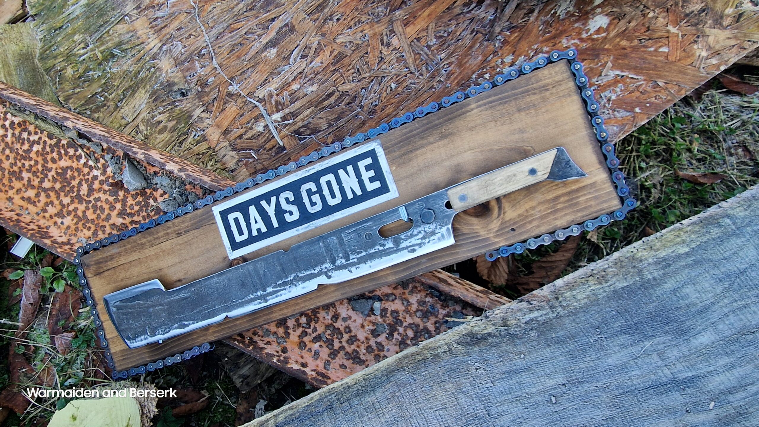 Handgeschmiedete 'Deacon' Replik auf Display – Bild 14