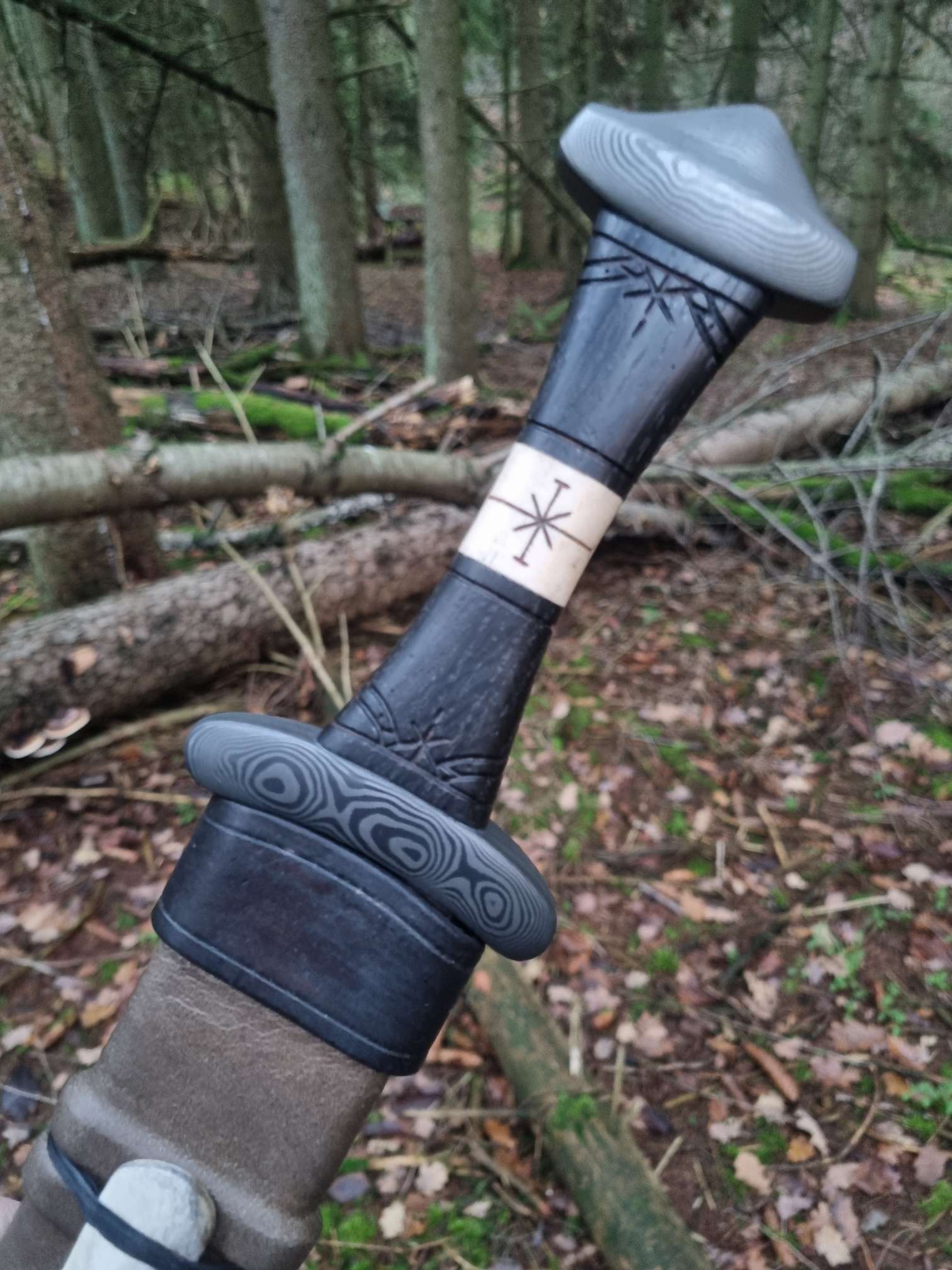 Handgeschmiedetes Fantasy Wikinger-Schwert (Hand-forged fantasy Viking sword) 7