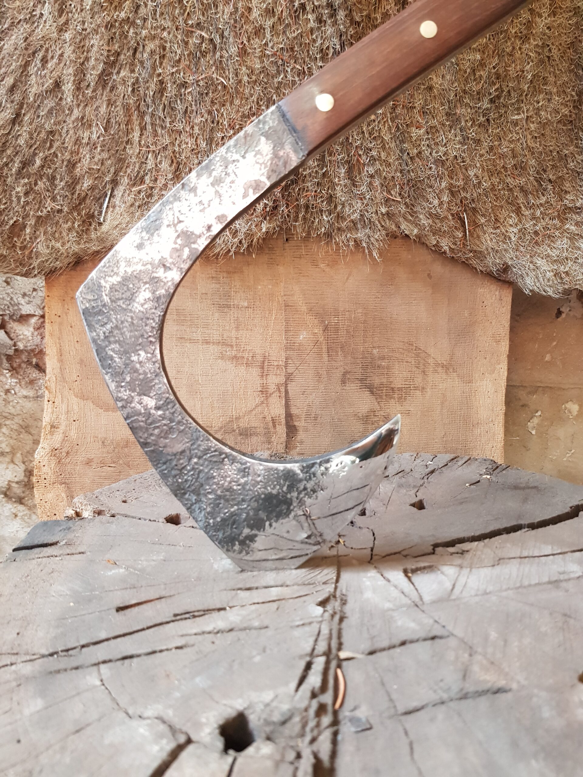 Handgeschmiedeter "Predator" aus einem einzigen Stück Karbon Stahl, in sehr ausgefallener Form – Bild 10