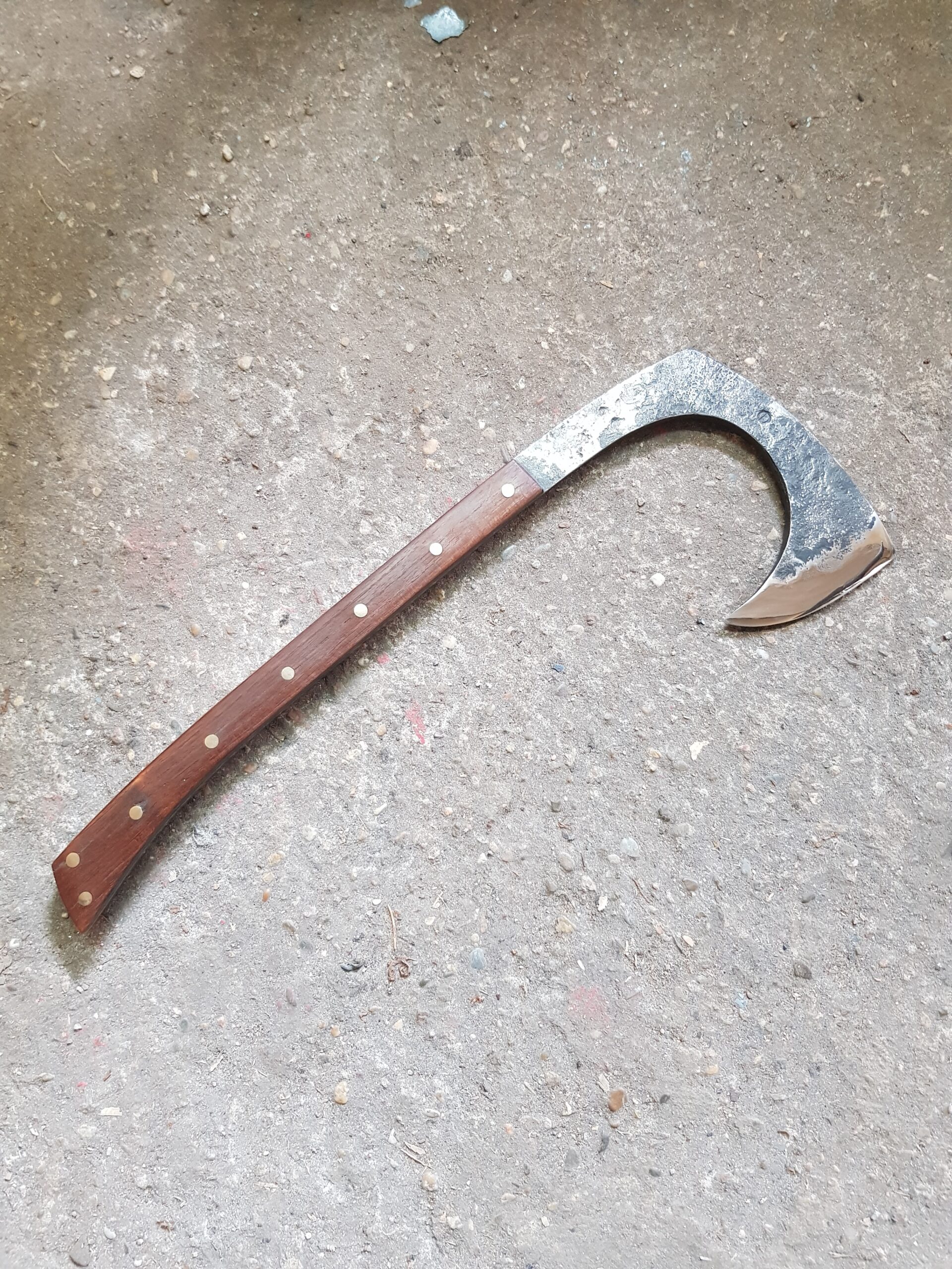 Handgeschmiedeter "Predator" aus einem einzigen Stück Karbon Stahl, in sehr ausgefallener Form – Bild 13